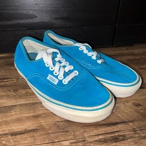 Blue vans men’s size 6, women’s size 7.5